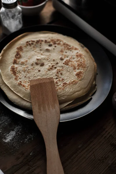 Una Toma Vertical Panqueques Para Hornear Una Sartén Cocina — Foto de Stock