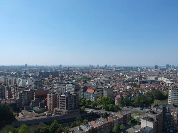 Una Vista Aérea Edificios Densos Bajo Cielo Azul Claro Bruselas — Foto de Stock