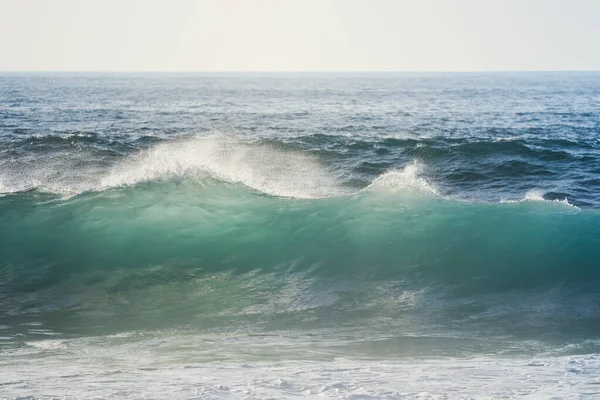 Vagues Parfaites Brisant Dans Une Plage Coucher Soleil — Photo