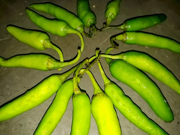 Primer Plano Chiles Verdes Dispuestos Circularmente — Foto de Stock