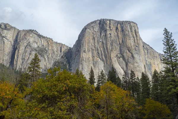 Skały Capitan Park Narodowy Yosemite Kalifornia Usa — Zdjęcie stockowe