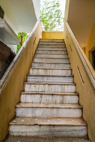 Μια Κάθετη Λήψη Από Σκάλες — Φωτογραφία Αρχείου