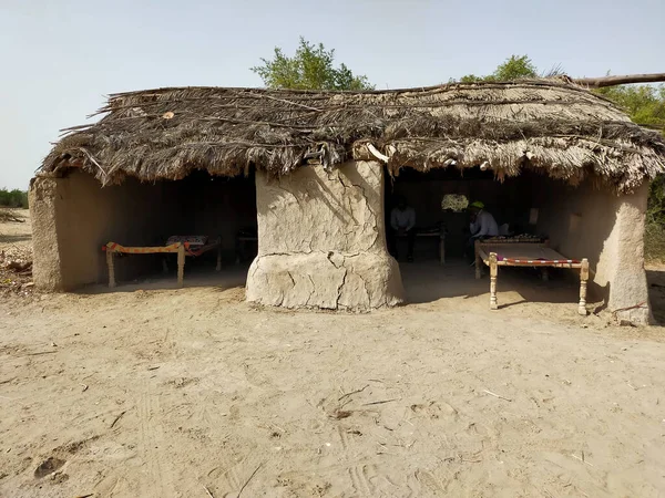 Point Médical Dans Une Cabane Dans Village Pauvre — Photo