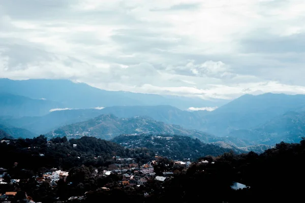 Baguio Filipinas Diciembre 2017 Una Toma Aérea Vista Montaña Ciudad —  Fotos de Stock