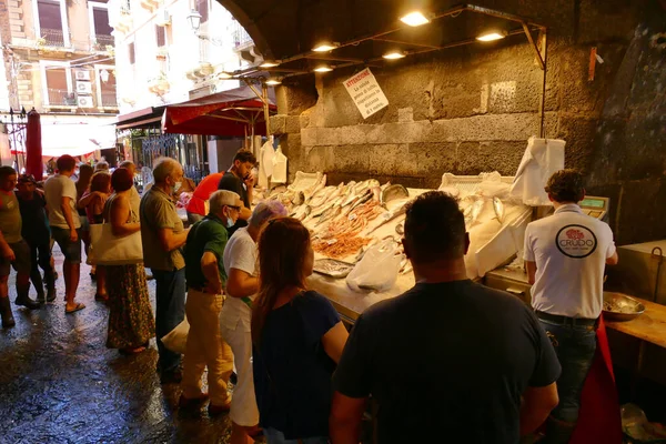 Catania Italy Jul 2021 Shot Picturesque Open Air Fish Market — Stock Photo, Image