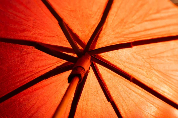 Egy Esernyő Belülről Amin Átmegy Fény — Stock Fotó