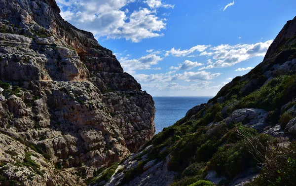 Zurrieq Malta 2015年2月10日 马耳他斯利克的一个陡峭的V形山谷 通往大海 — 图库照片