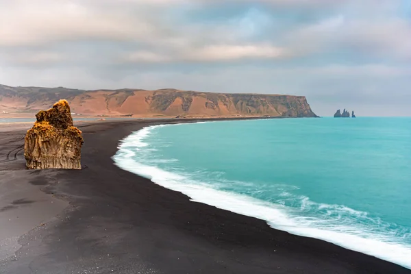 Een Betoverend Uitzicht Een Reynisfjara Strand Vik Ijsland — Stockfoto