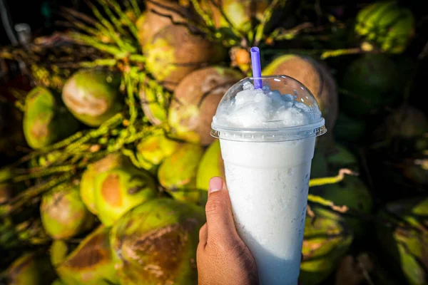 Person Hand Holding Takeaway Coconut Smoothie — Stock Photo, Image