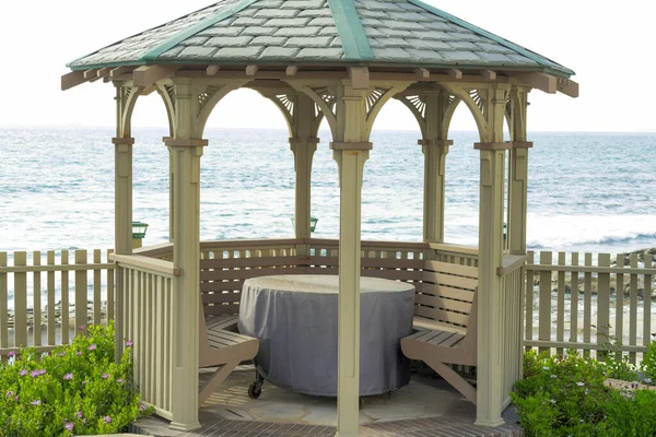 Natural View Gazebo Beach — Stock Photo, Image