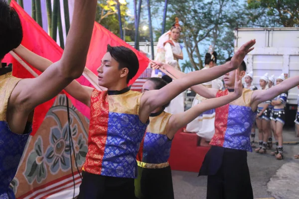 Een Close Van Een Chinese Dansgroep Het Podium Het Muziek — Stockfoto