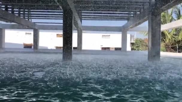 Estacionamento Vazio Água Cidade — Vídeo de Stock