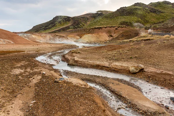 Una Vista Panoramica Del Fiume Geotermico Islanda — Foto Stock