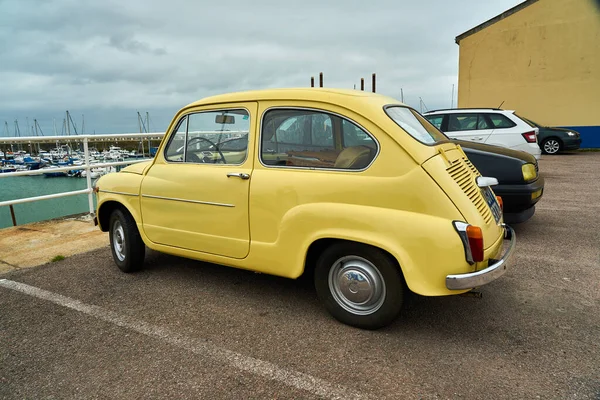 Ramsgate Verenigd Koninkrijk Jul 2021 Een Vintage Gele Seat Auto — Stockfoto