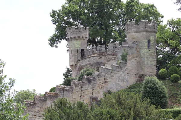 Warwick Castle Surrounded Greenery Daylight — Stock fotografie