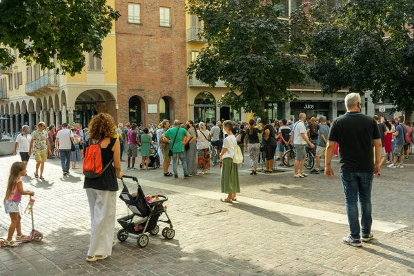 Cremona Itálie Července 2021 Dav Lidí Protestujících Proti Vakcíně Covid — Stock fotografie
