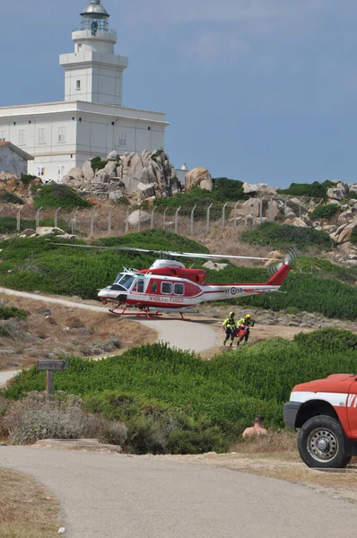 Santa Teresa Gallura Olaszország 2018 Augusztus Függőleges Lövés Egy Vörös — Stock Fotó