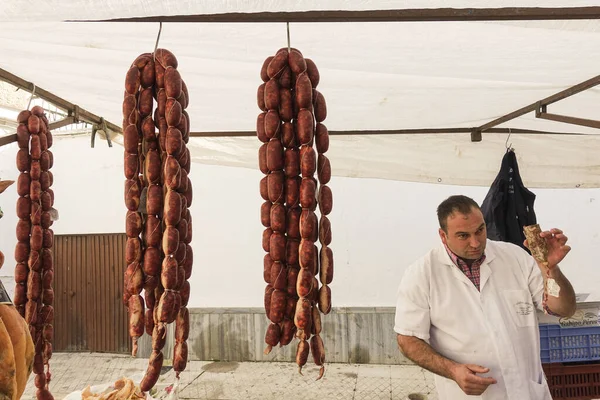 Guaro Spanien Jan 2017 Läckra Chorizos Till Salu Hängande Marknad — Stockfoto