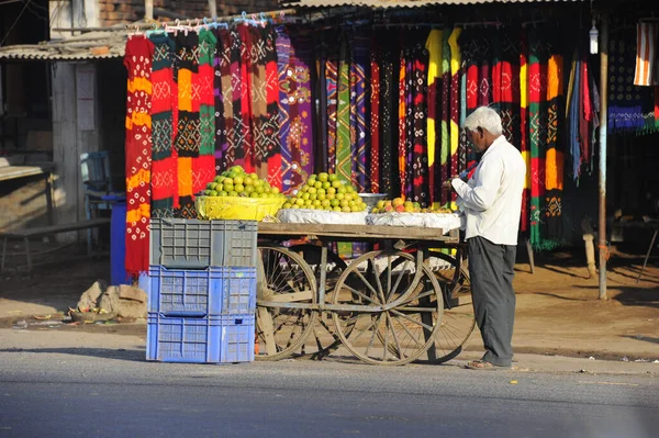インド アーメダバード 2017年2月17日 インド アーメダバードの野菜市場のトップビュー — ストック写真