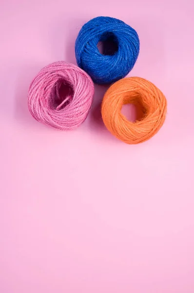 Vertical Shot Colorful Cotton Threads Pink Background — Stock Photo, Image