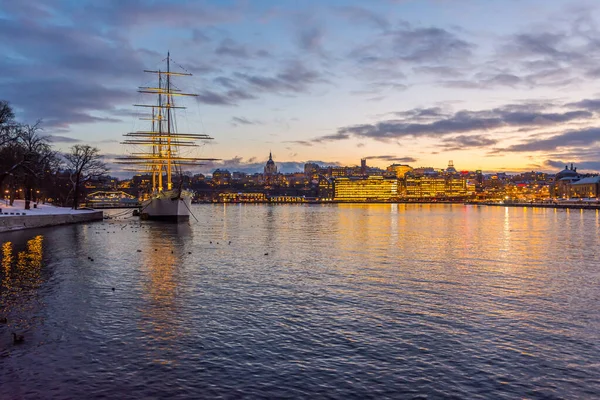 Beautiful Big Sailboat River Cloudy Sky Evening Stockholm Sweden — Stock Photo, Image