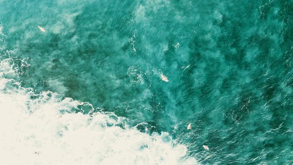 Una Vista Aérea Las Dramáticas Olas Oceánicas —  Fotos de Stock