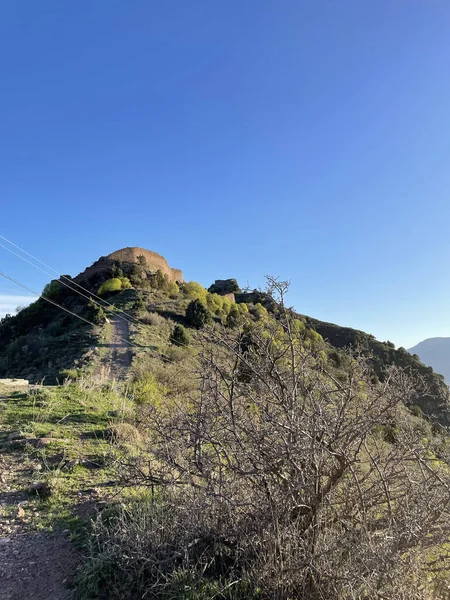 Uma Vista Deslumbrante Fortaleza Smbataberd Alto Das Montanhas Armênia — Fotografia de Stock