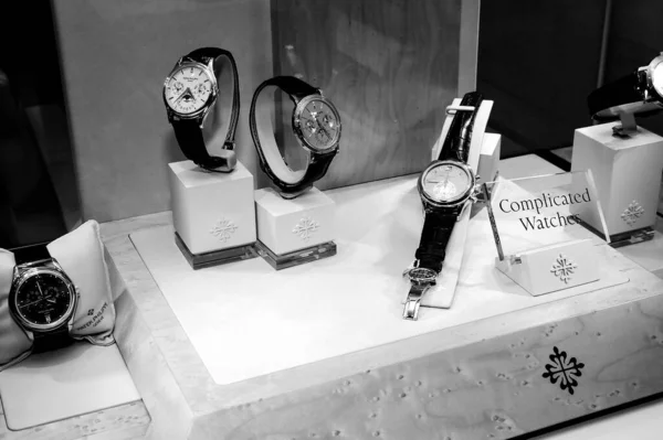 Johannesburg Sudafrica 2021 Una Scala Grigi Orologi Polso Costosi Mostra — Foto Stock