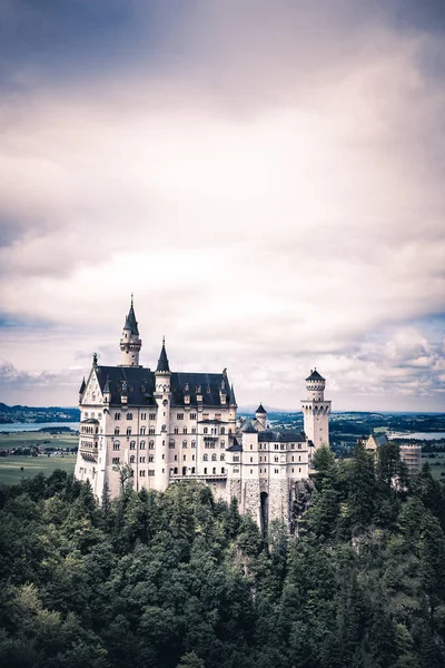 Schwangau Deutschland August 2019 Eine Vertikale Aufnahme Von Schloss Neuschwanstein — Stockfoto