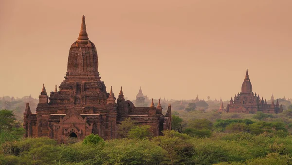 Una Vista Del Templo Gawdawpalin Arquitectura Budista Ubicada Bagan Myanmar — Foto de Stock
