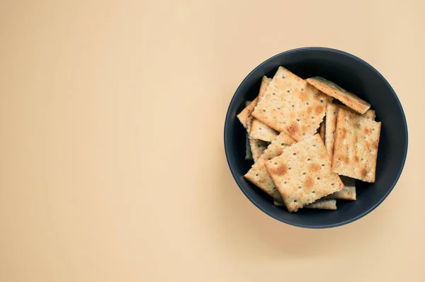 Top View Square Crackers Bowl Isolated Brown Background — Stock Photo, Image