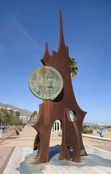 Фуенгирола Испания Июля 2015 Памятник Память Потере Испанской Песеты Фуэнхироле — стоковое фото