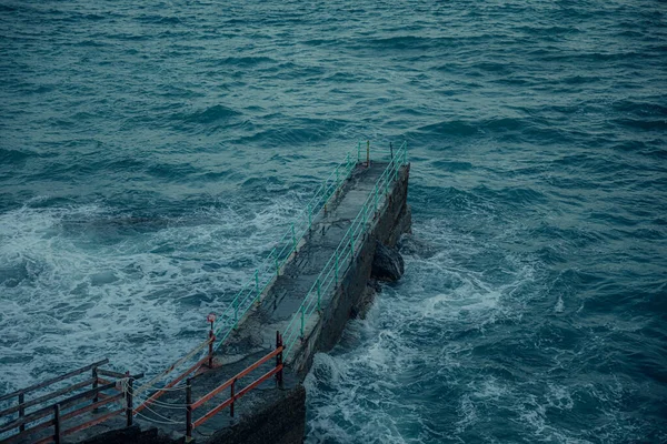 Mar Uma Construção Pedra Genova Itália — Fotografia de Stock