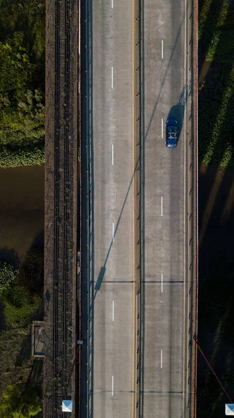 Вид Воздуха Мост Автомобилями Рекой Ним — стоковое фото