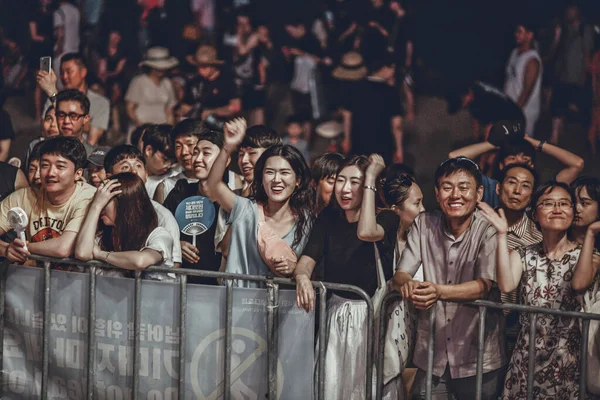 Busa Korea South Aug 2020 Emberek Egy Csoportja Élvezi Koncertet — Stock Fotó