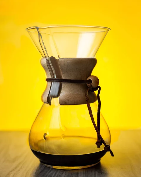 Closeup Shot Chemex Hot Coffee Yellow Background — Stock Photo, Image