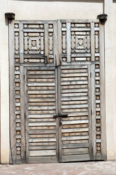 Vertical Shot Old Wooden Door Patter — Stock Photo, Image