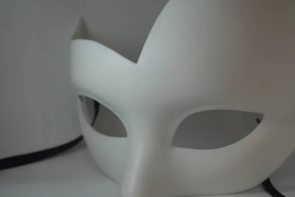 Zbliżenie Białej Maski Twarzy Odizolowanej Białym Tle — Zdjęcie stockowe