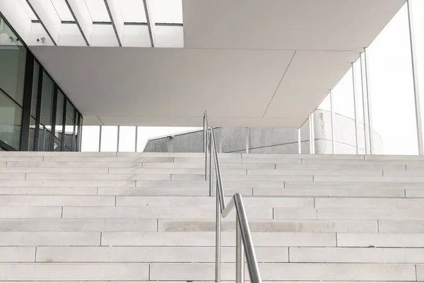 Eine Flache Aufnahme Einer Weißen Treppe Die Zur Heinrich Heine — Stockfoto