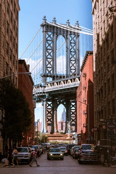 ニューヨーク アメリカ 2015年11月12日 ニューヨークの路上で異なる 必見の観光スポットの垂直ショット — ストック写真