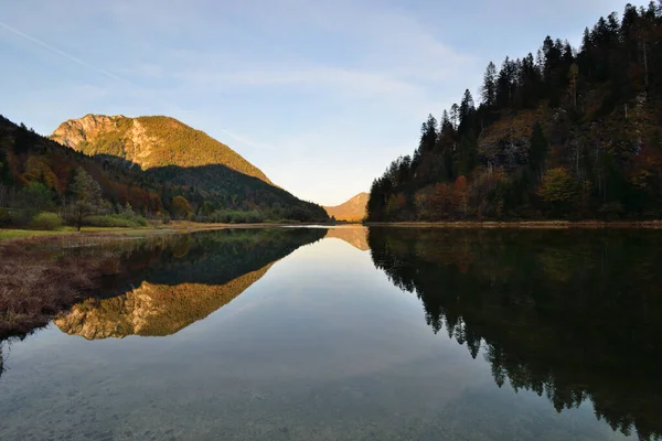 Podzim Jezera Weitsee Hoerndlwand Přírodní Rezervaci Východní Chiemgau Alpy Nedaleko — Stock fotografie
