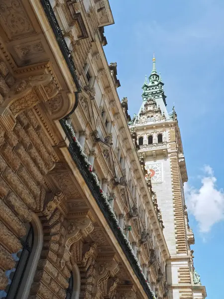 Piękna Architektura Zabytkowego Ratusza Hamburgu — Zdjęcie stockowe