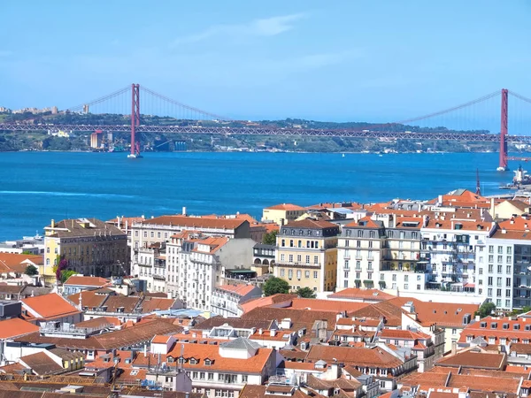 일붉은 다리와 포르투갈의 리스본 — 스톡 사진