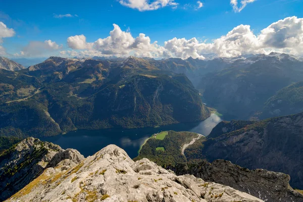 Uitzicht Vanaf Kleiner Watzmann Richting Koenigssee Met Schiereiland Bartholomae Berchtesgaden — Stockfoto