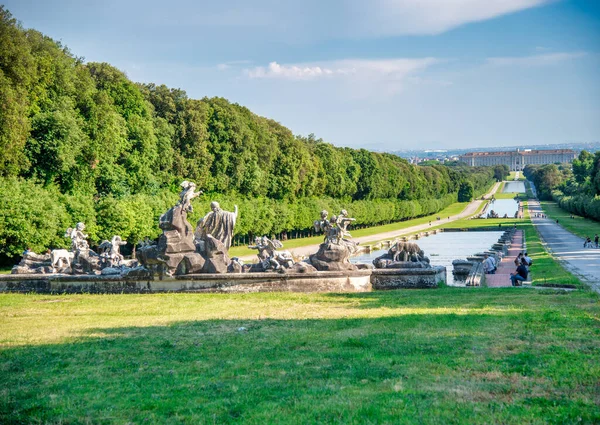 Estátuas Caminho Que Vai Para Palácio Real Caserta Itália — Fotografia de Stock