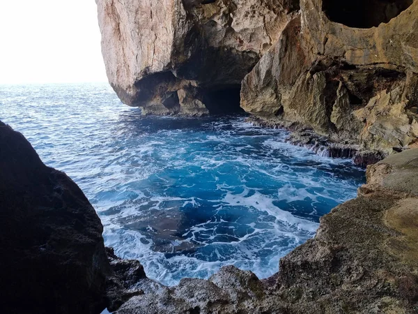Uma Vista Natural Das Grutas Azuis Arco Mar Longo Costa — Fotografia de Stock