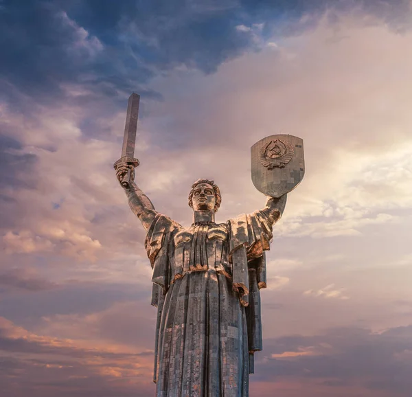 Kiev Ucrânia Junho 2021 Monumento Pátria Kiev Ucrânia — Fotografia de Stock