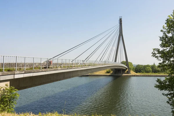 Кабельный Мост Тернаэне Лэней Охватывающий Альберт Канал Бельгия — стоковое фото