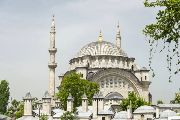 Αρχαίο Τζαμί Nuruosmaniye Στην Κωνσταντινούπολη Τουρκία — Φωτογραφία Αρχείου