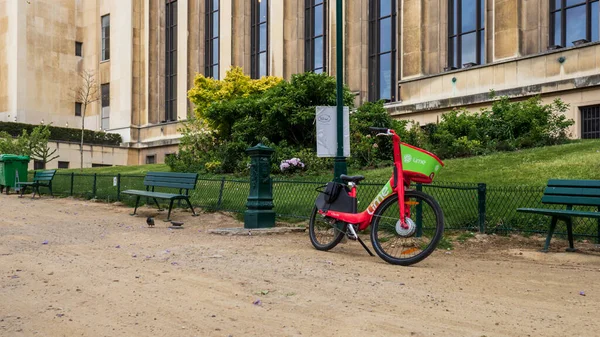 Παρισι Γαλλια Ιουλ 2021 Ηλεκτρονικό Ποδήλατο Εμπορικό Σήμα Lime Ένα — Φωτογραφία Αρχείου